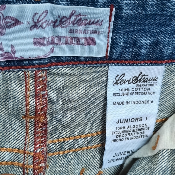 Levi's Signature Distressed Sunglower Blue Jean Skirt sz Junior 1 - Picture 6 of 8